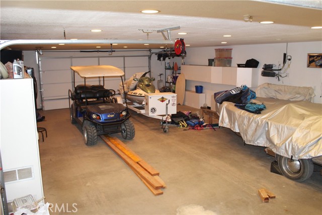 220 Colorado River Drive, Blythe CA: https://media.crmls.org/medias/be442a71-fbac-4aff-a965-c0177efe6396.jpg