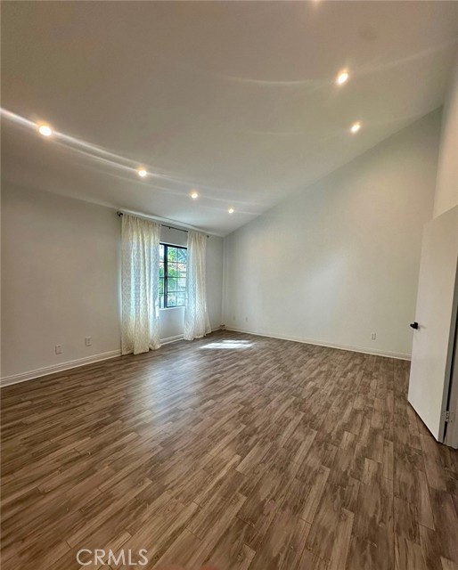 Detail Gallery Image 16 of 25 For 15230 Roxford St #38,  Sylmar,  CA 91342 - 2 Beds | 3 Baths