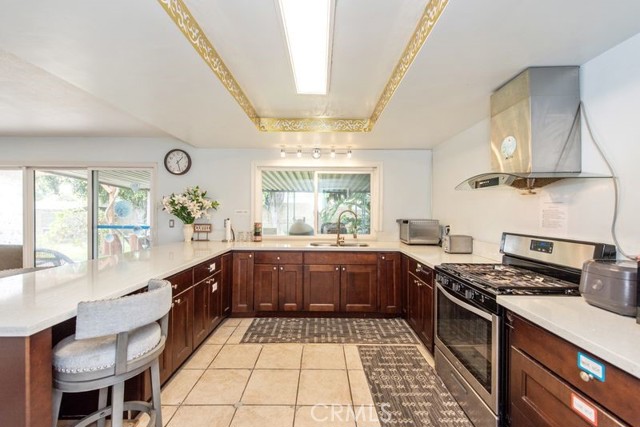 Detail Gallery Image 8 of 37 For 15523 Lancelot Ave, Norwalk,  CA 90650 - 6 Beds | 4 Baths