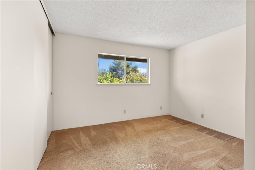 MLS #OC25219195 image #20