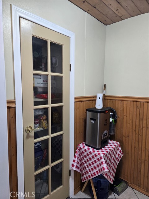 2149 Clover Street, Simi Valley CA: https://media.crmls.org/medias/be477bcb-b68a-47b1-be6f-3d95ffcdb8cc.jpg
