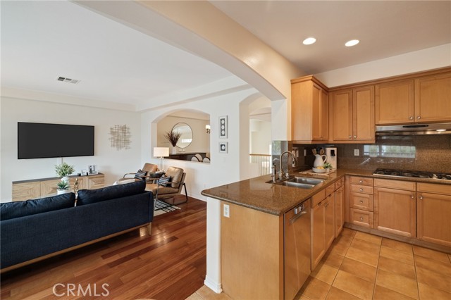 2889 Plaza Del Amo, Torrance CA: https://media.crmls.org/medias/be479777-a7bb-4bc9-b031-853109ca77d1.jpg