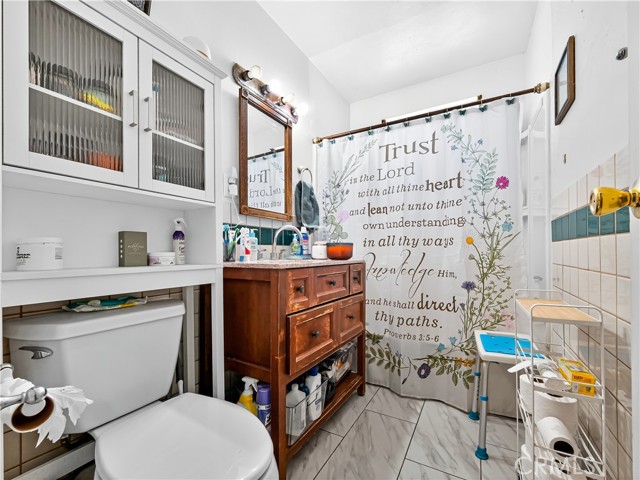 Detail Gallery Image 3 of 27 For 24058 Atwood Ave, Moreno Valley,  CA 92553 - 2 Beds | 1/1 Baths