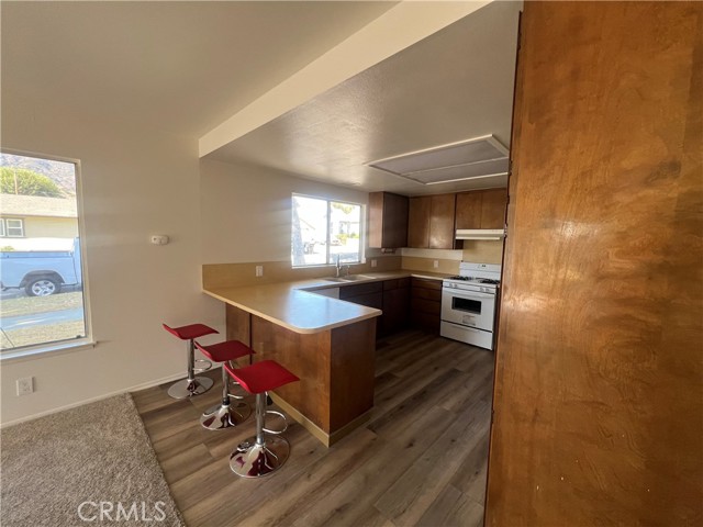 354 N. Vista Bonita, Glendora CA: https://media.crmls.org/medias/be48bf06-f19a-4c1f-99a8-bd242ef1971d.jpg