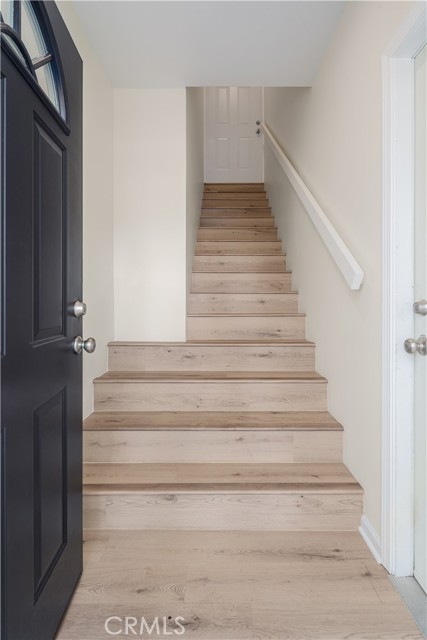 1271 S Sycamore Avenue, Los Angeles CA: https://media.crmls.org/medias/be493f8e-76cf-44fd-ba28-e15ced2e5f67.jpg