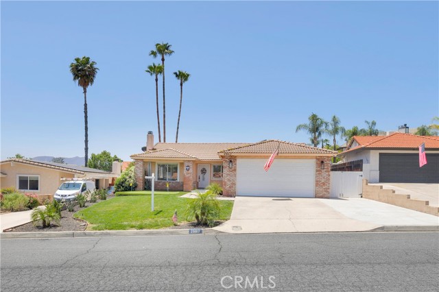 29817 Sloop Drive, Canyon Lake CA: https://media.crmls.org/medias/be4987b3-48b9-4fae-9272-c43961a53286.jpg