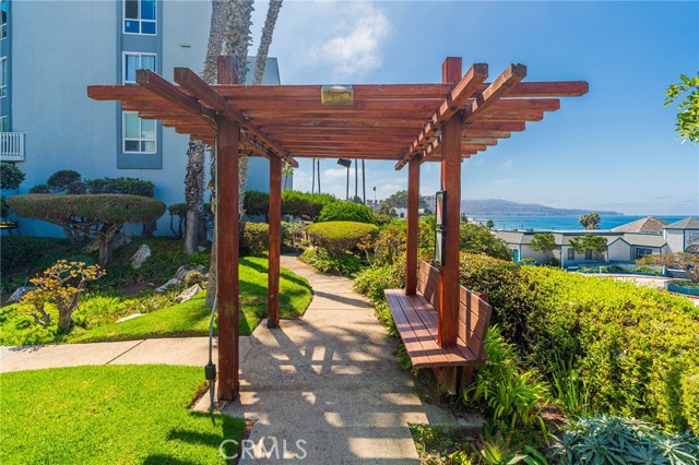 Detail Gallery Image 9 of 13 For 640 the Village #114,  Redondo Beach,  CA 90277 - 1 Beds | 1 Baths