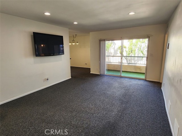Detail Gallery Image 6 of 25 For 18307 Burbank Bld #14,  Tarzana,  CA 91356 - 2 Beds | 2 Baths