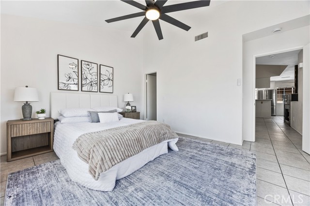 Detail Gallery Image 5 of 34 For 7315 Exeter St #12,  Paramount,  CA 90723 - 2 Beds | 2 Baths