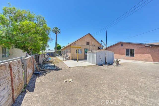 1107 B Street, Brawley CA: https://media.crmls.org/medias/be4b972e-2c89-4d33-8cb3-4b5868b5f3b3.jpg