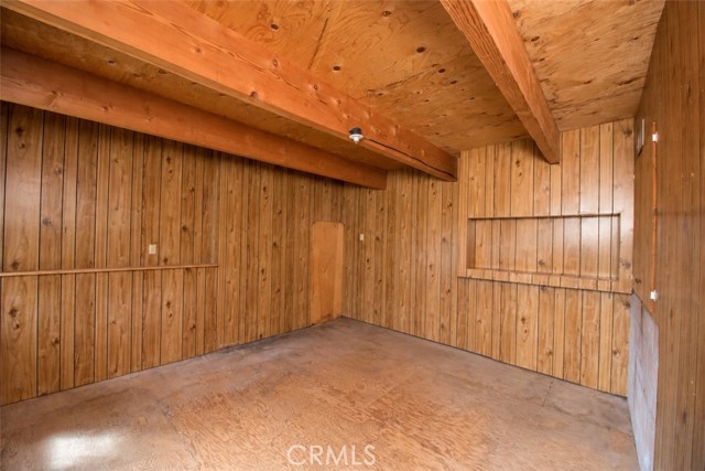 24 Fredalba, Running Springs, CA 92382