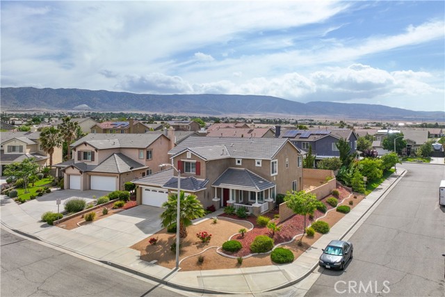 42639 Biscay, Lancaster CA: https://media.crmls.org/medias/be4c09ba-0e24-491c-8359-d15f76850585.jpg