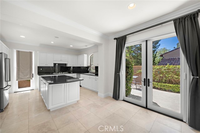 Detail Gallery Image 4 of 27 For 61 Shade Tree, Irvine,  CA 92603 - 3 Beds | 3/1 Baths