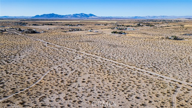 46300 Palos Verdes Road, Newberry Springs CA: https://media.crmls.org/medias/be4d2f1e-5e5b-43bb-8765-e628331a4747.jpg