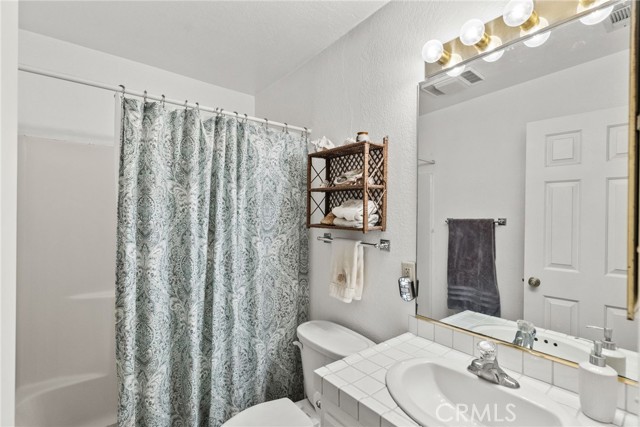 713 S Anaheim Boulevard, Anaheim CA: https://media.crmls.org/medias/be4e8845-3ac6-41a5-841a-0c266a707999.jpg
