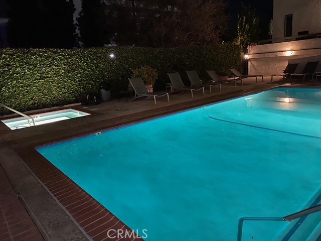10861 Moorpark Street, North Hollywood CA: https://media.crmls.org/medias/be4ea918-a0be-443c-8d06-efd28a285ffc.jpg