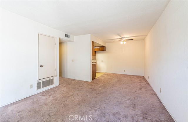 Detail Gallery Image 11 of 36 For 1432 W 227th St #2,  Torrance,  CA 90501 - 2 Beds | 1 Baths