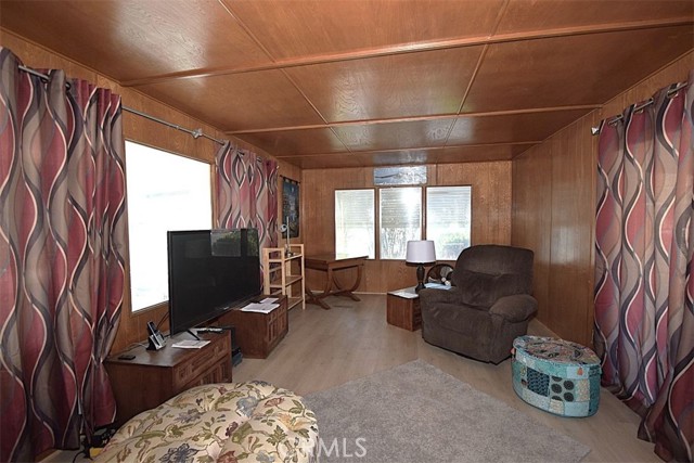 Detail Gallery Image 6 of 12 For 56425 29 Palms Hwy #100,  Yucca Valley,  CA 92284 - 2 Beds | 1 Baths