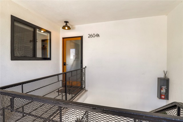 Detail Gallery Image 2 of 17 For 2604 1/2 Stoner Ave, Los Angeles,  CA 90064 - 1 Beds | 1 Baths