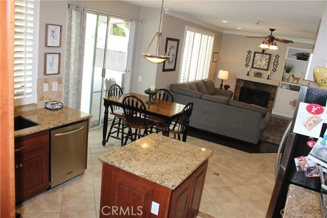 1338 Coral Gables Circle, Corona CA: https://media.crmls.org/medias/be4fb233-8dd3-4dd8-9335-1f35b33db17a.jpg