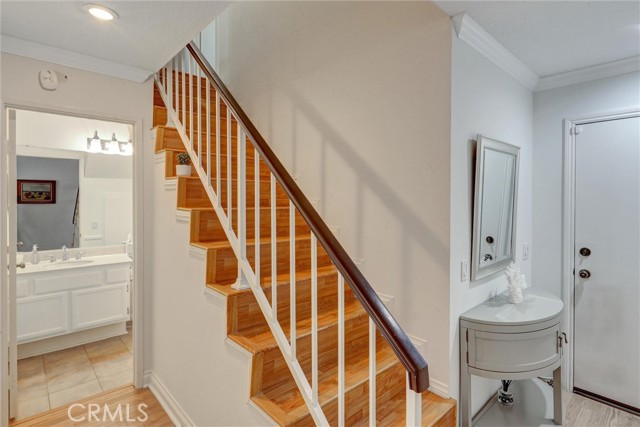 1180 Strawberry Lane, Glendora CA: https://media.crmls.org/medias/be501e72-b2e5-4faa-9a5d-9f303e307fae.jpg