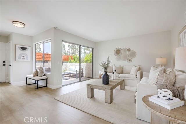 Detail Gallery Image 2 of 18 For 22701 via Castilla, Lake Forest,  CA 92630 - 2 Beds | 1 Baths