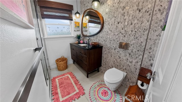 Detail Gallery Image 25 of 34 For 924 Irving Dr, Burbank,  CA 91504 - 4 Beds | 3 Baths