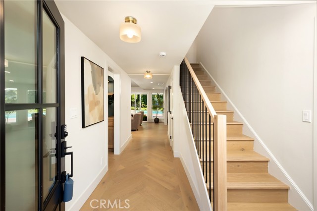 Detail Gallery Image 3 of 37 For 1839 Pitcairn Dr, Costa Mesa,  CA 92626 - 5 Beds | 4/1 Baths
