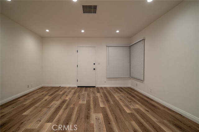 4270 Elenda Street, Culver City CA: https://media.crmls.org/medias/be525fcd-821e-49a4-8125-5c692eedaa17.jpg