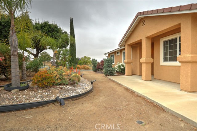 Detail Gallery Image 5 of 29 For 13404 High Res Way, Perris,  CA 92570 - 4 Beds | 2 Baths