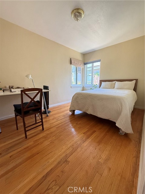 Image 6 of 12 For 913 Acacia Avenue