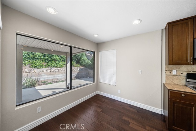 Detail Gallery Image 9 of 21 For 6660 Kern Pl, Rancho Cucamonga,  CA 91701 - 4 Beds | 3 Baths