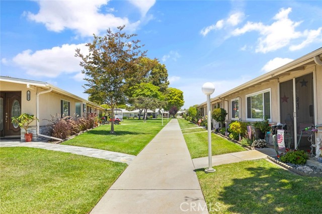 13430 St Andrews Drive, Seal Beach CA: https://media.crmls.org/medias/be539a35-ddb6-495a-9d52-2f9eb33e3080.jpg