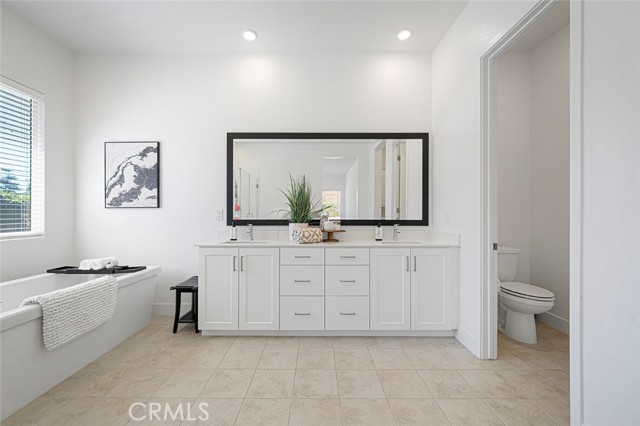 Detail Gallery Image 27 of 48 For 1010 Juniper, Glendora,  CA 91741 - 4 Beds | 3/1 Baths