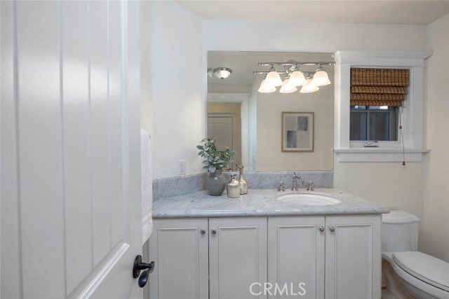 Detail Gallery Image 25 of 30 For 419 Marigold Ave, Corona Del Mar,  CA 92625 - 2 Beds | 2/1 Baths