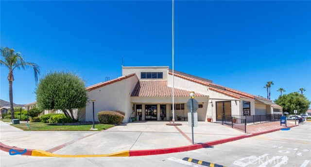 Detail Gallery Image 4 of 14 For 1295 S Cawston Ave, Hemet,  CA 92545 - – Beds | – Baths