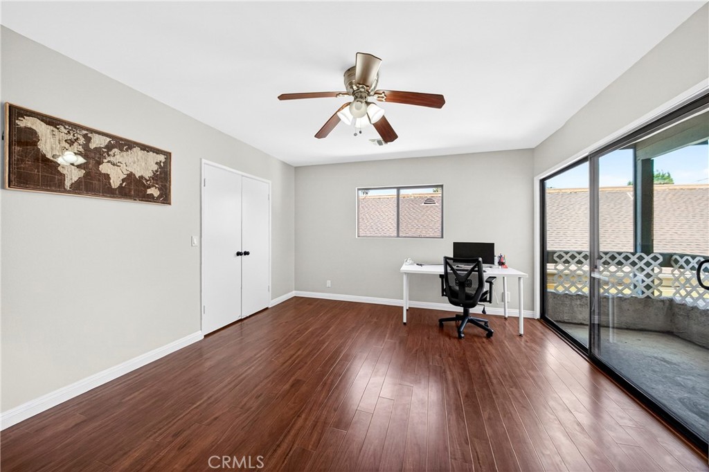 https://media.crmls.org/medias/be552b69-8eba-4ff9-9043-d83dd496ef17.jpg?preset=X-Large