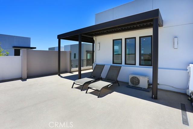 99 Waypoint, Tustin CA: https://media.crmls.org/medias/be553d49-9c76-41c6-ad0d-21b8b8bcb3f7.jpg