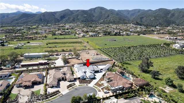 1204 Arbenz Circle, Corona CA: https://media.crmls.org/medias/be55f437-2cb2-4bba-81e1-67aeefc84390.jpg