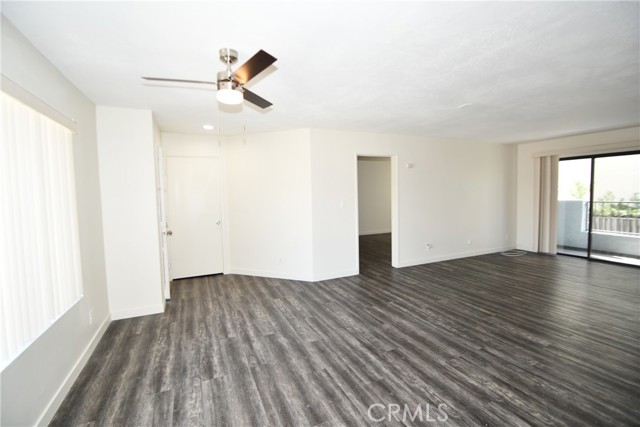 11852 Washington Place, Los Angeles CA: https://media.crmls.org/medias/be56f105-6cc5-456d-925f-daf0a4a9f51b.jpg