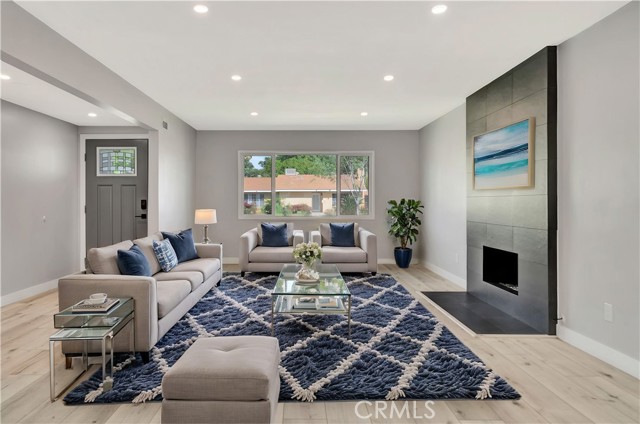 Detail Gallery Image 2 of 30 For 7741 Shoup Ave, West Hills,  CA 91304 - 4 Beds | 2 Baths