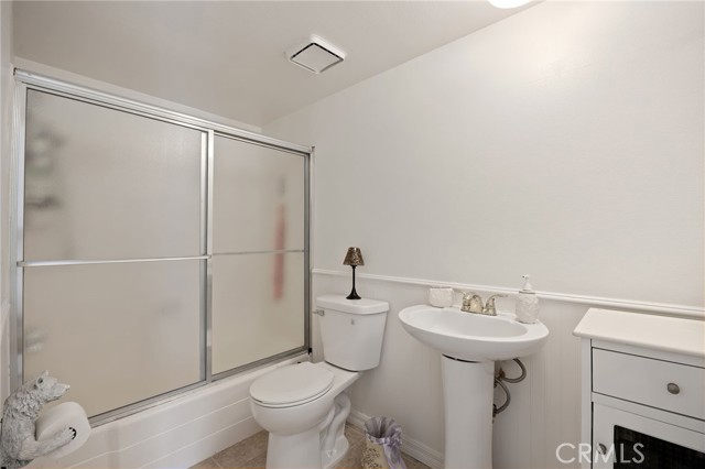 Detail Gallery Image 17 of 17 For 20930 #115 Parthenia, Canoga Park,  CA 91304 - 1 Beds | 1 Baths