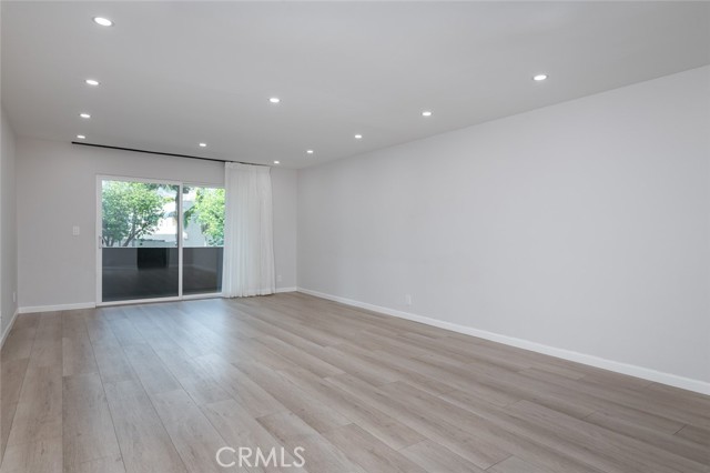 356 W California Avenue, Glendale CA: https://media.crmls.org/medias/be571b1f-109c-4b42-8873-22ca4a8142a6.jpg