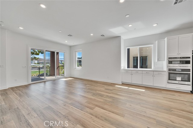 Detail Gallery Image 5 of 16 For 129 Biome, Irvine,  CA 92618 - 4 Beds | 4 Baths