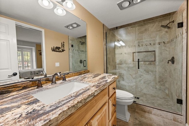Detail Gallery Image 6 of 28 For 799 Cienega Rd, Big Bear Lake,  CA 92315 - 3 Beds | 2 Baths