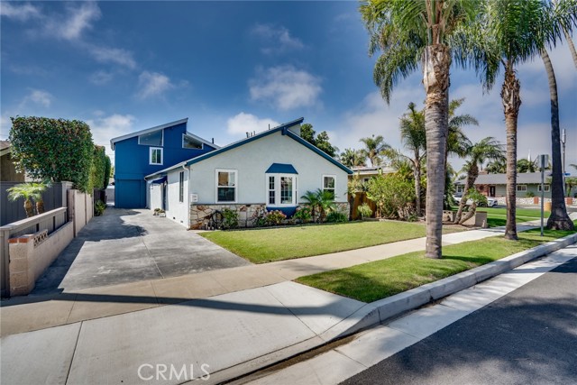 Detail Gallery Image 4 of 61 For 118 Adams Ave, Huntington Beach,  CA 92648 - 3 Beds | 2 Baths