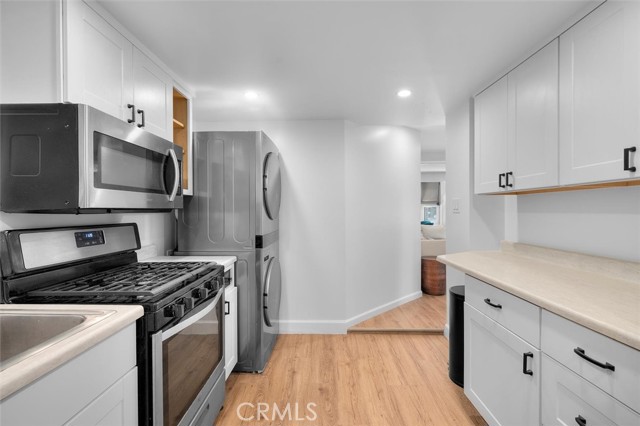225 42nd Street, Manhattan Beach CA: https://media.crmls.org/medias/be59c142-d66a-4322-a688-93349f622772.jpg
