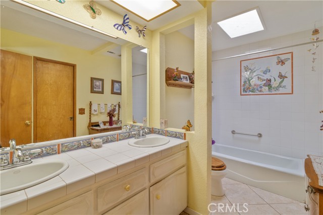 Detail Gallery Image 13 of 24 For 17710 Bangor Ave, Hesperia,  CA 92345 - 3 Beds | 2/1 Baths