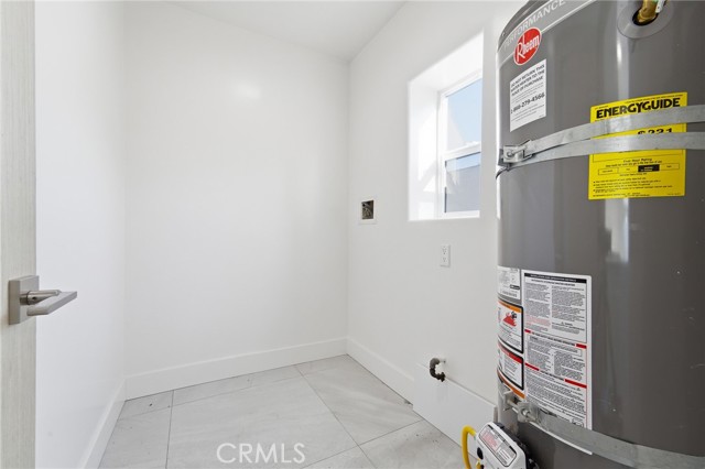 Detail Gallery Image 35 of 57 For 6015 Laurelgrove, North Hollywood,  CA 91606 - 5 Beds | 5 Baths