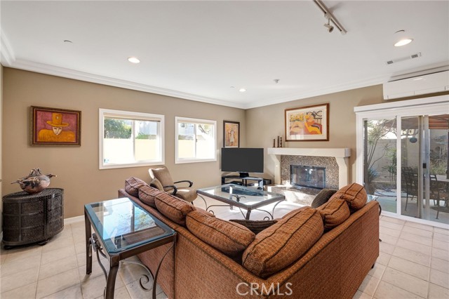 Detail Gallery Image 7 of 47 For 1911 Speyer a,  Redondo Beach,  CA 90278 - 4 Beds | 2/1 Baths